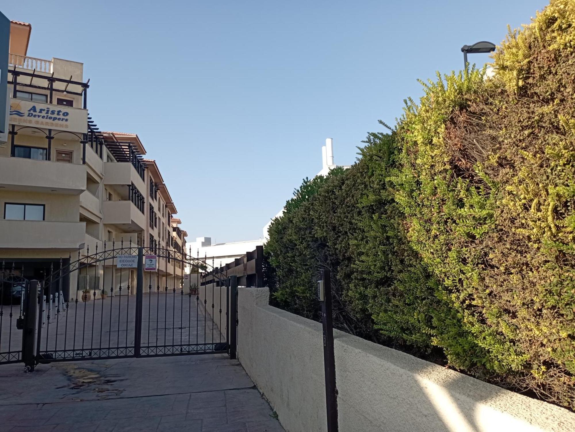 Queens Gardens Paphos 外观 照片