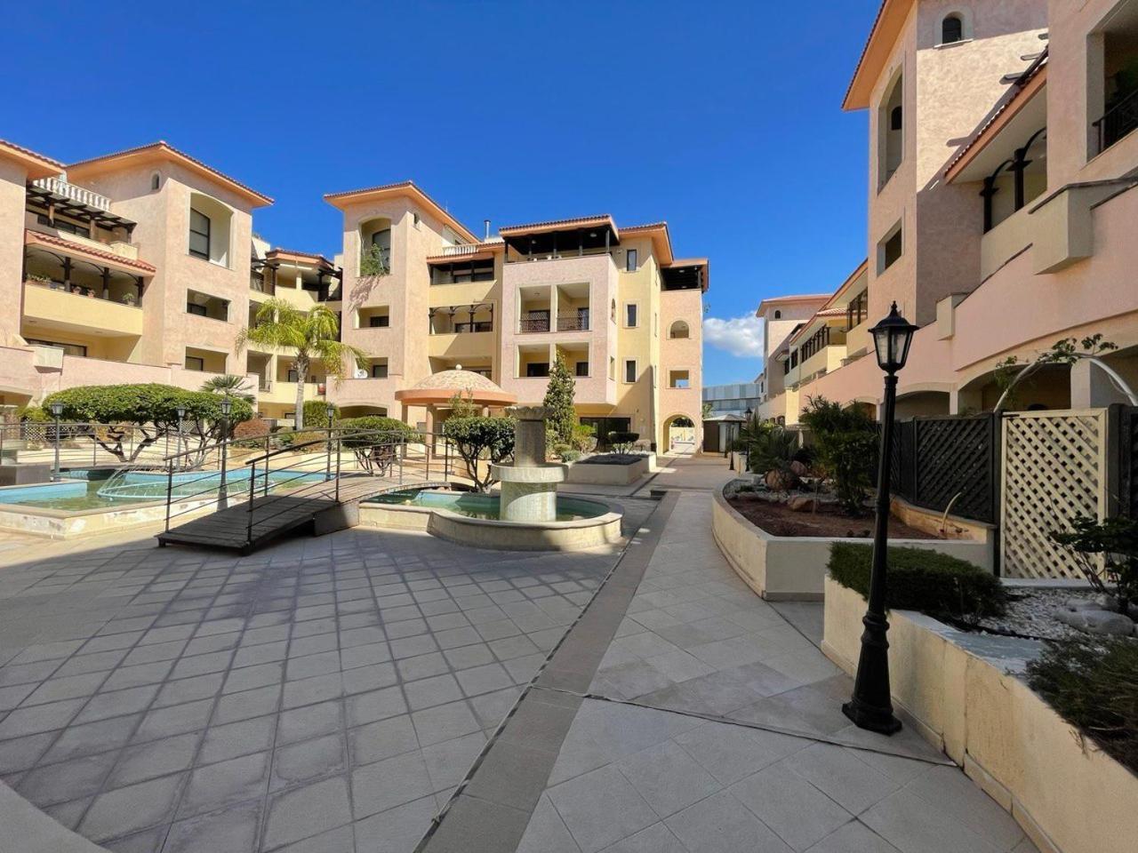 Queens Gardens Paphos 外观 照片