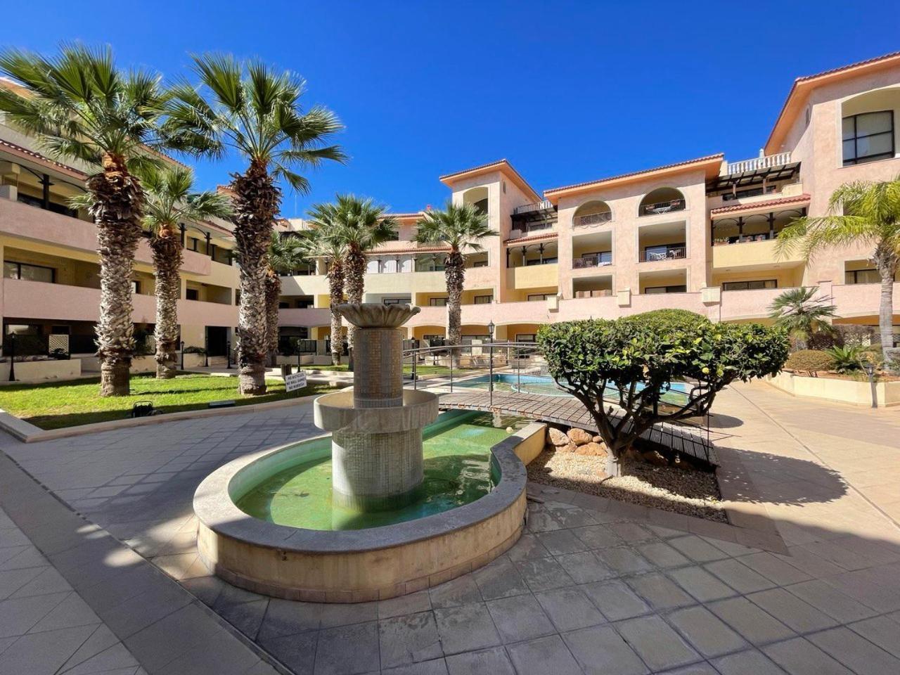 Queens Gardens Paphos 外观 照片